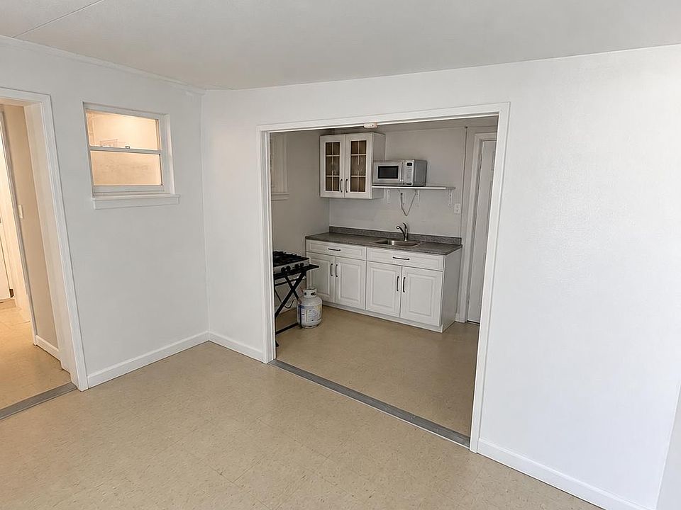 1st image of 13242 2nd St #2
