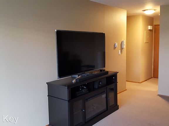 4th image of 2210 Yale Ave E APT 101