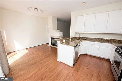 6002 Lincolnia Rd — Photo 16