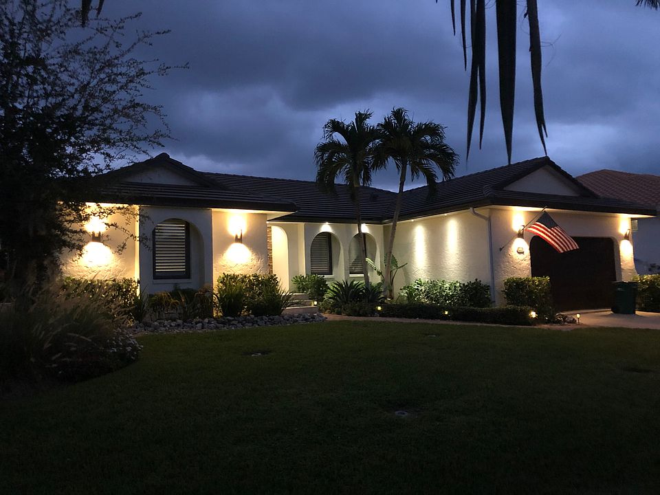 1st image of 451 Battersea Ct
