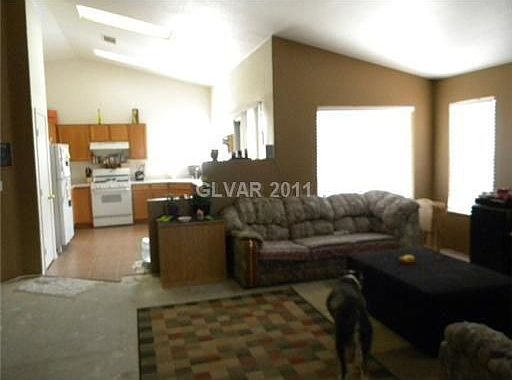 5th image of 613 Tobble Creek Ct