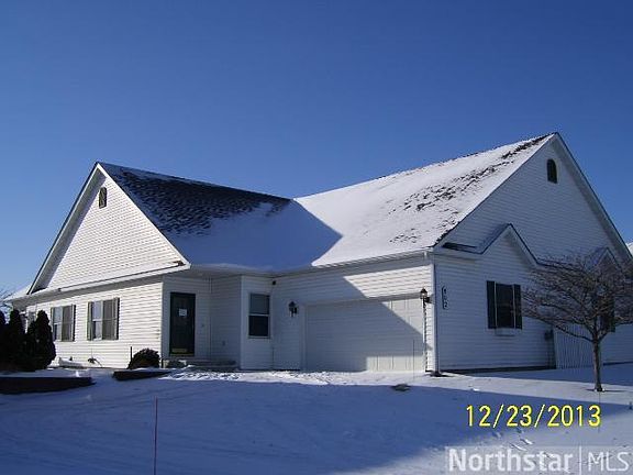 2nd image of 902 Saint Lawrence Dr