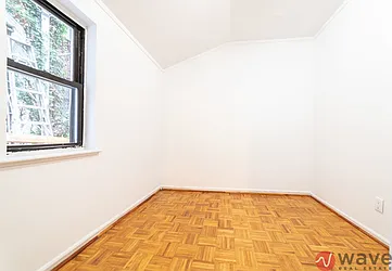 Rented by Wave Real Estate Group