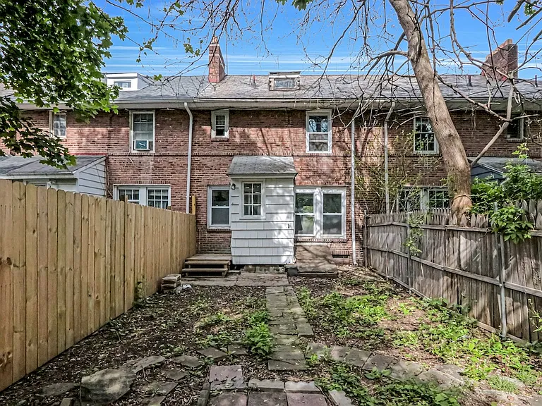 6 Bush Ave — Photo 20