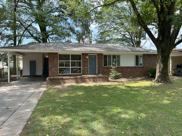 1707 Buena Vista Cir SE