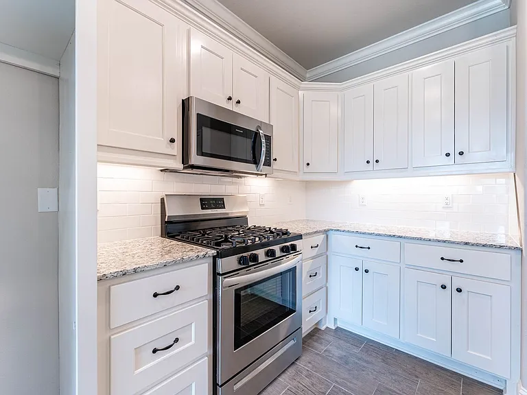 190 Township Dr — Photo 10
