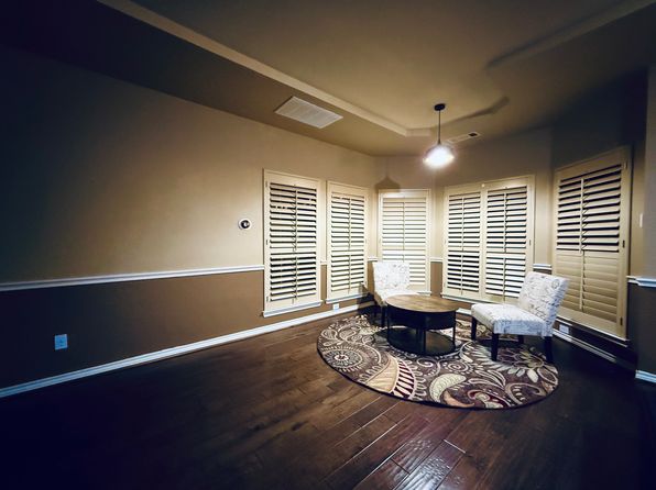10502 Huffines Dr, Rowlett, TX 75089