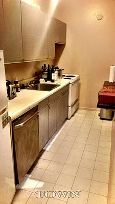 Rented by Town Residential | media 39