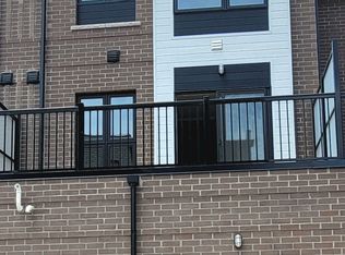 60 Kenesky Dr, Hamilton, ON L8B 1X1