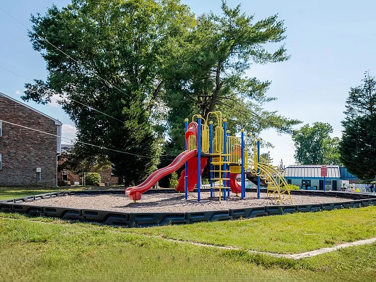Hunters Ridge — Photo 18