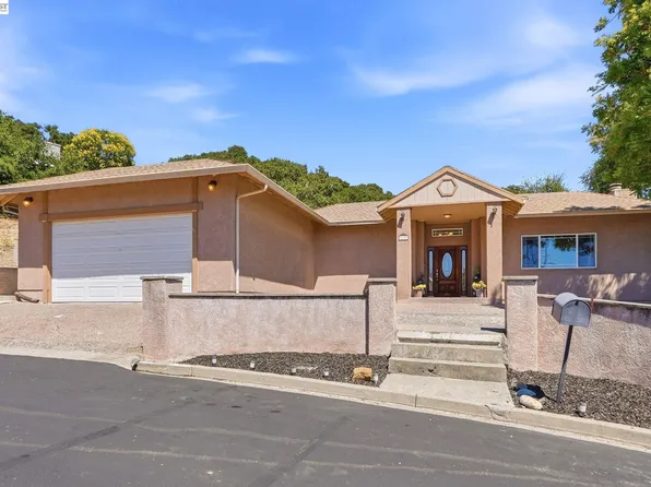 210 Amend Ct, El Sobrante, CA 94803