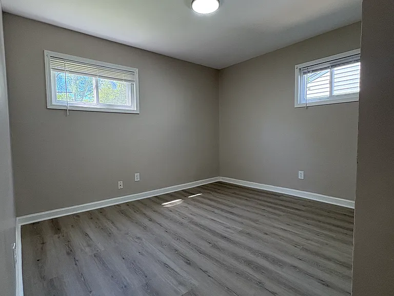 26437 Lehigh St — Photo 16