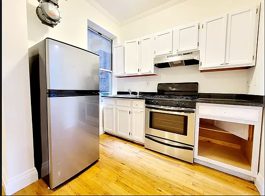 Rented by REAL New York | media 2