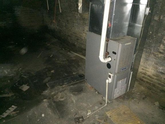 3rd image of 3216 Warsaw Ave