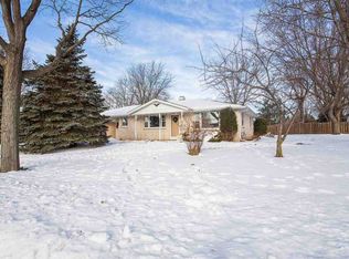 2597 Sherry Ln, Green Bay, WI 54302