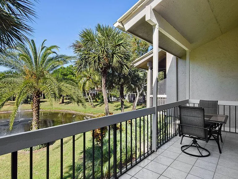 11863 Wimbledon Cir #509 — Photo 14