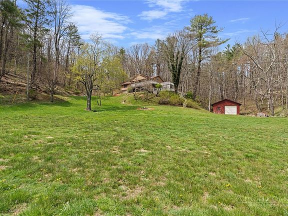 3rd image of 2345 Watauga River Road