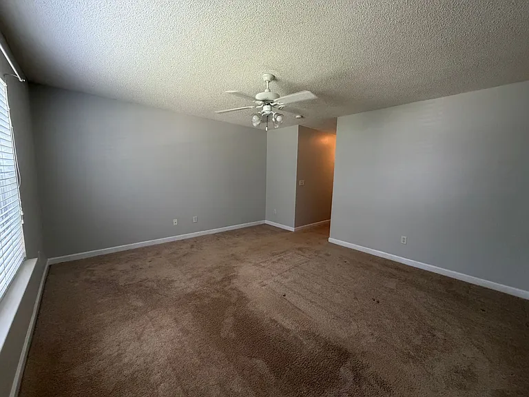 2236 Mancke Dr — Photo 6