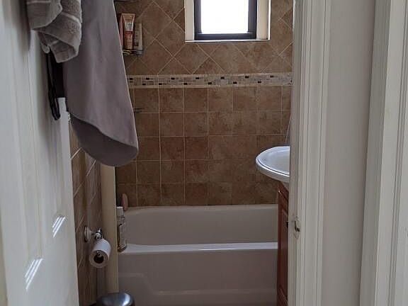 5th image of 21-57 33rd St #3K