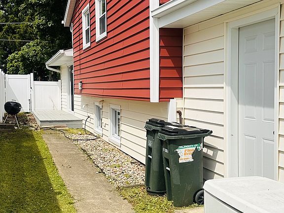 2nd image of 26W447 Harrison Ave