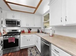 8427 Aura Ave, Northridge, CA 91324