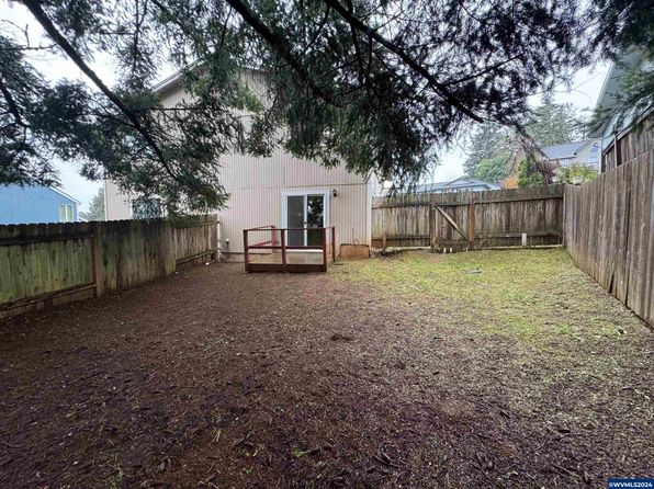 salem-oregon-2092266167 picture