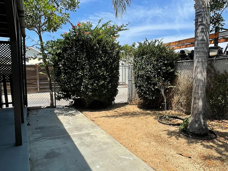 2428 Imperial Ave — Photo 11