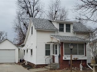 705 5th St, Perry, IA 50220