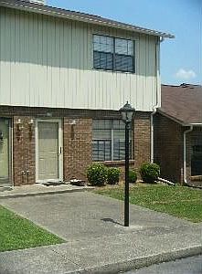 1st image of 404 Columbus Trace Ct