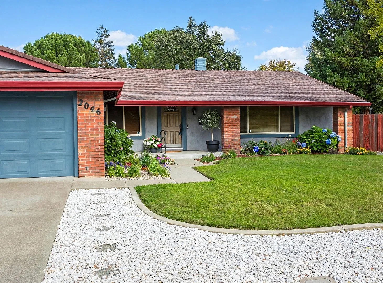 Comfortable Single-Story Home in Established Livermore Neighborhood — Photo 1