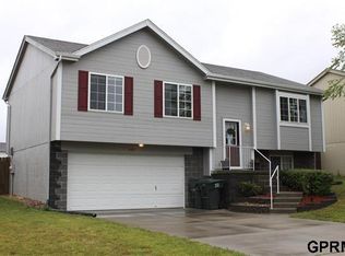 8003 Morris St, Omaha, NE 68122