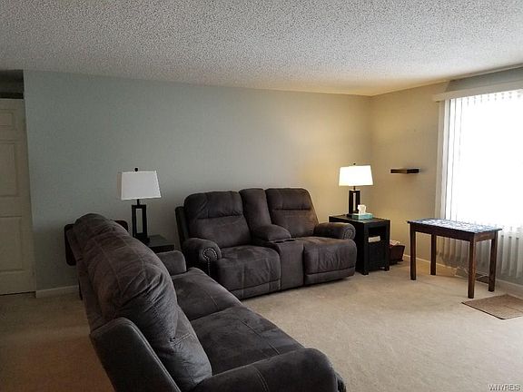4th image of 12 Appletree Ct APT 2