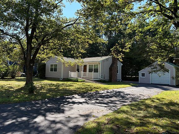 2nd image of 9 Howell Rd