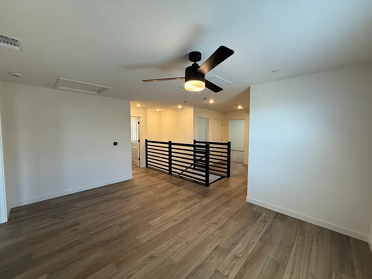 4529 Deer Point Ct — Photo 11