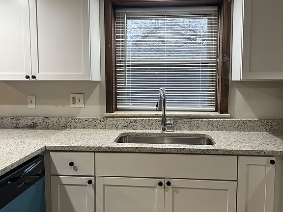 2nd image of 2647 W 127th Burr Oak Ave #1E