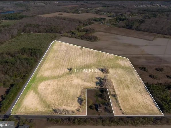 Waterford Rd, Hammonton, NJ 08037