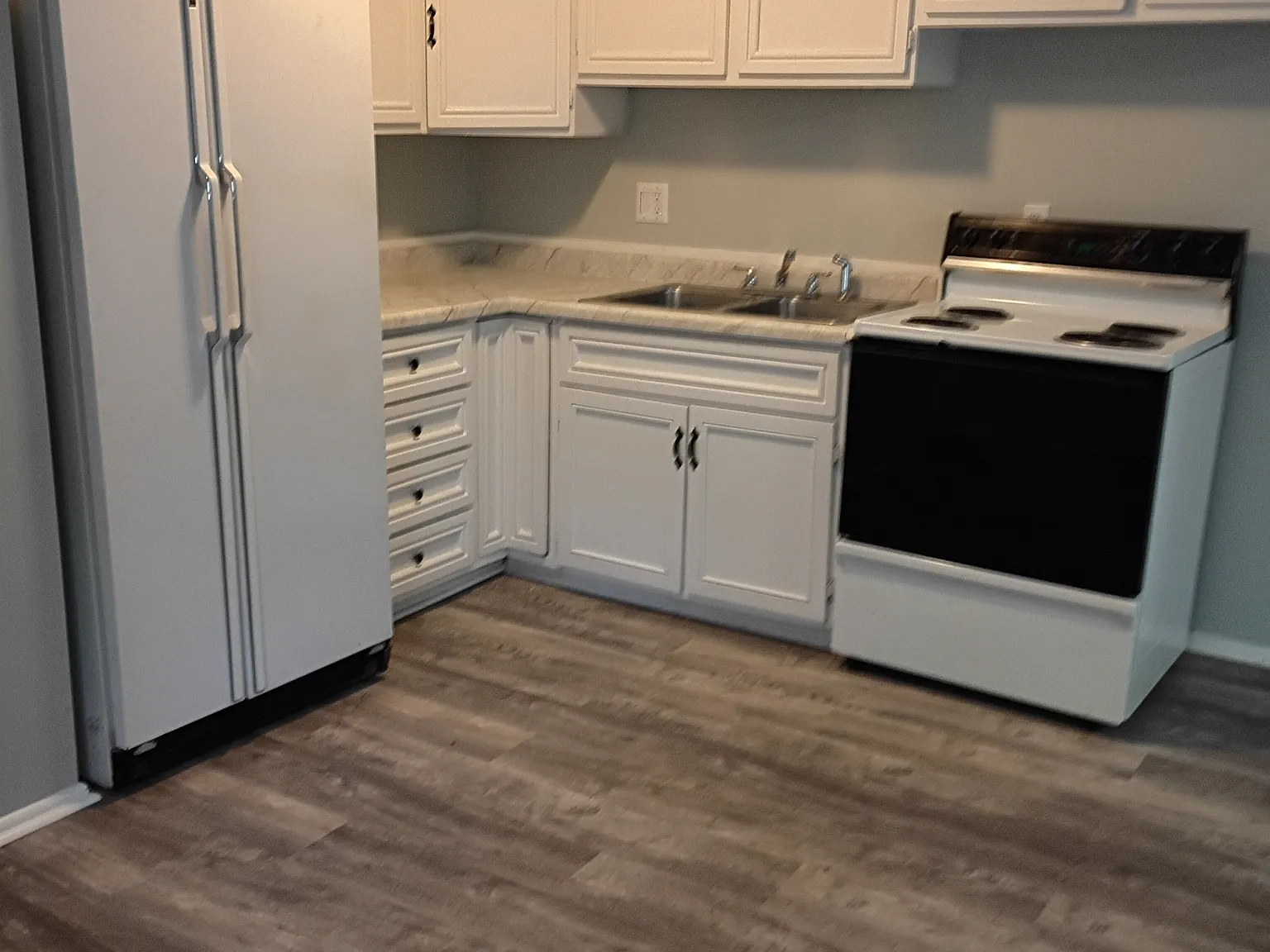 4 bed, 1107 sqft, $1,575 — Photo 3