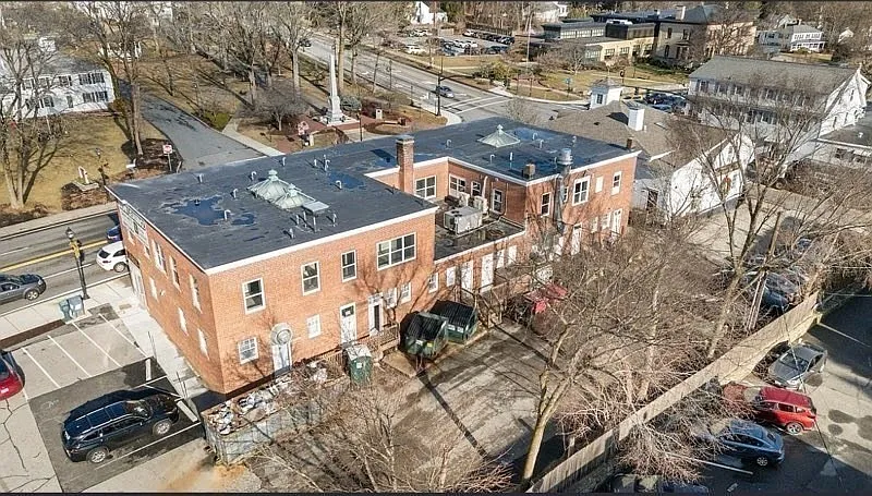 1 bed, 800 sqft, $2,100 — Photo 4