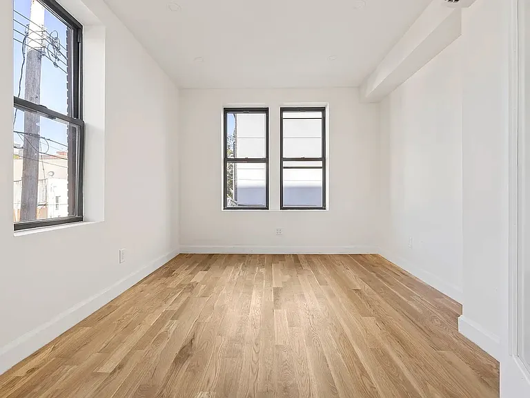 545 Brooklyn Ave #3 — Photo 10