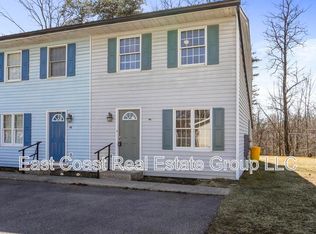 4 Fleming Dr UNIT B, Hancock, MD 21750