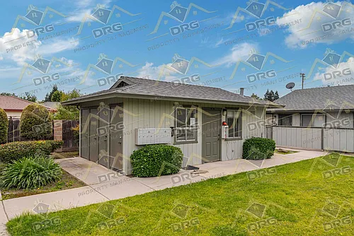 1229 W Roseburg Ave Photo 1
