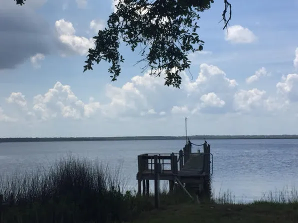 15696 W Shark Rd, Jacksonville, FL 32226