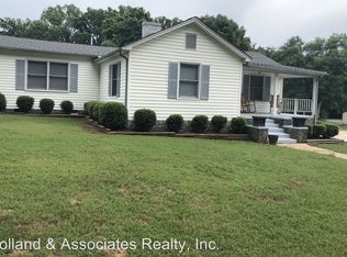 1028 E Stadium Dr, Eden, NC 27288