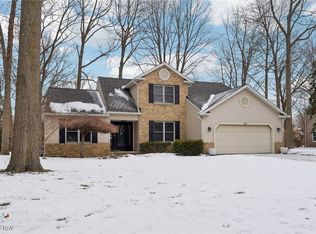 503 Danbury Ln, Avon Lake, OH 44012