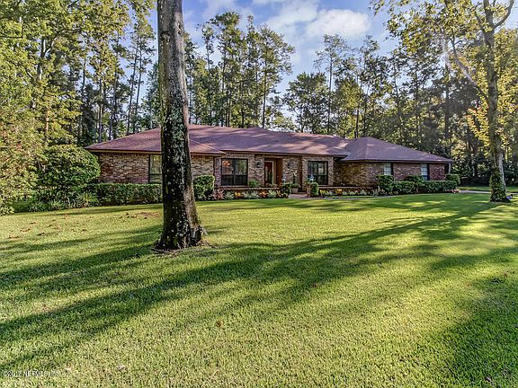 3rd image of 2661 Riverport Dr N