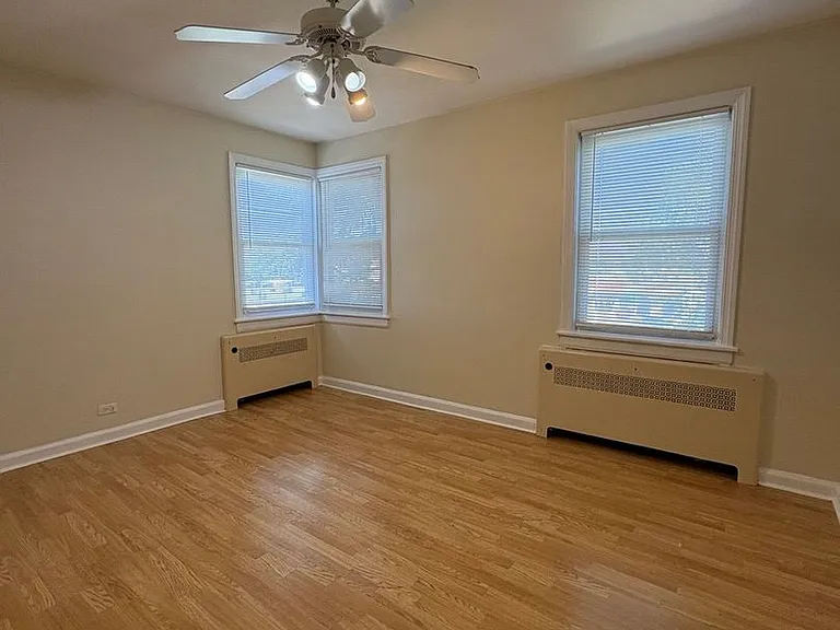 1534 N Harlem Ave — Photo 7