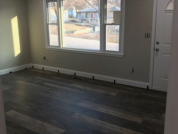4th image of 36 Browning Ct