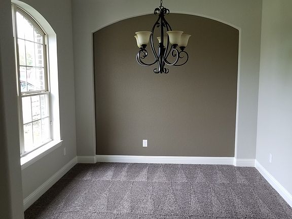 5th image of 1825 Avenue E