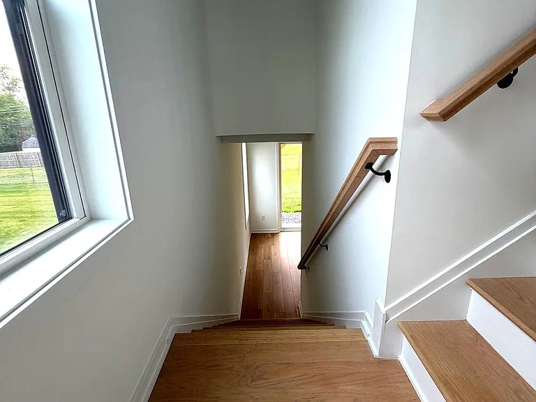 111 Brianna Ct #6 — Photo 5