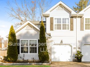 105 Stoneham Dr, Glassboro, NJ 08028